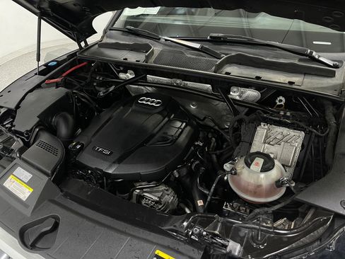 Used 2018 Audi Q5 2.0T Premium Plus w/ Premium Plus Package image 29