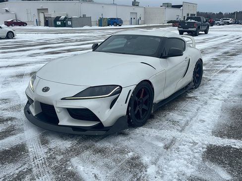 Used 2021 Toyota Supra Premium image 3