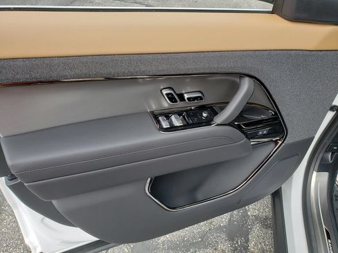 New 2026 Land Rover Range Rover Sport Dynamic SE AWD/4WD image 13