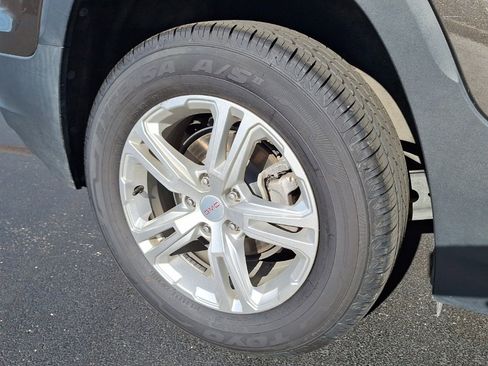 Used 2020 GMC Terrain SLE image 21