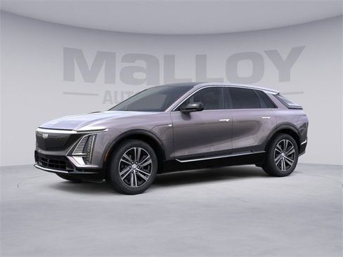 New 2026 Cadillac Lyriq Premium Luxury image 8