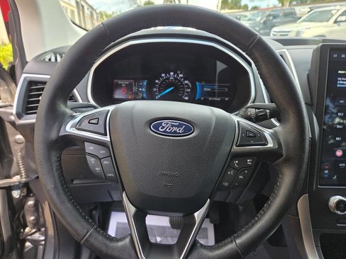 Used 2021 Ford Edge SEL w/ Convenience Package image 13