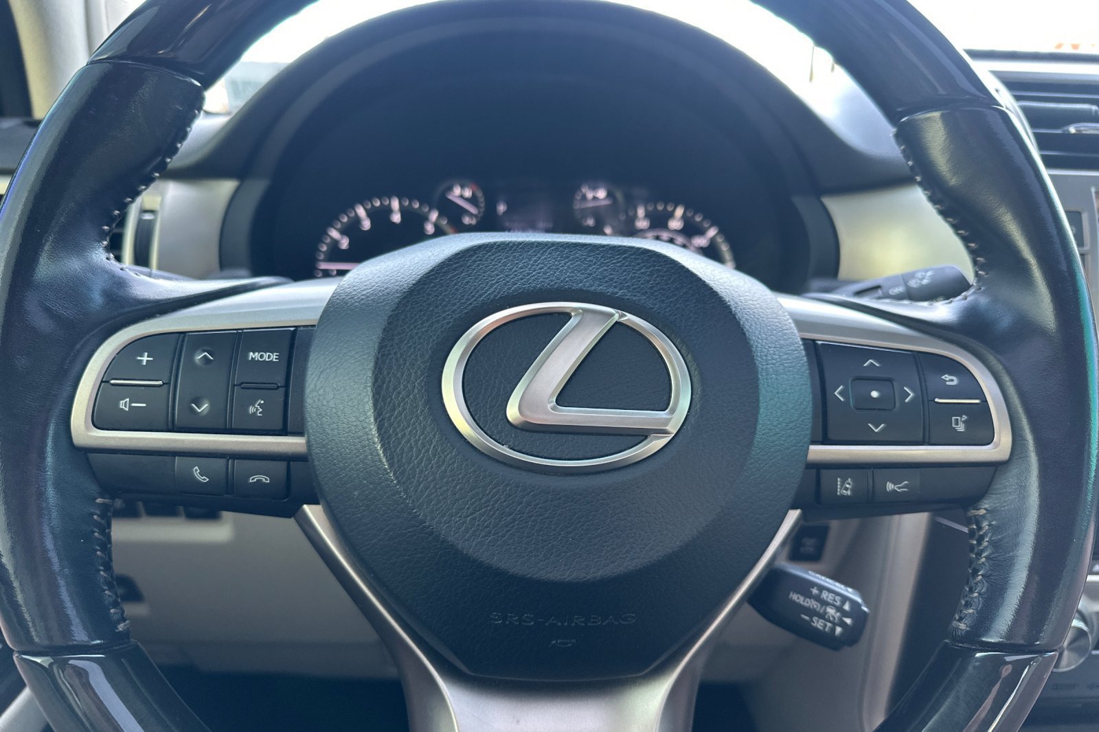 Used 2020 Lexus GX 460 Premium w/ Premium Package AWD/4WD image 32