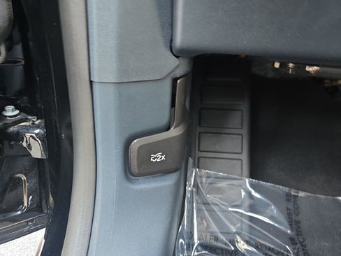 Used 2023 Ford Maverick XL image 31