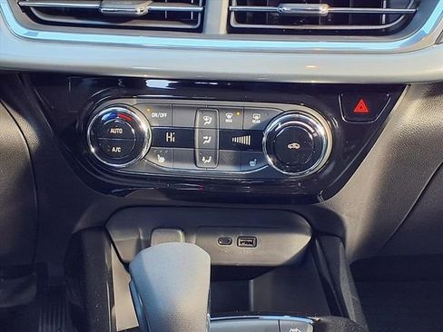 New 2026 Chevrolet Trax LT w/ Driver Confidence Package image 10