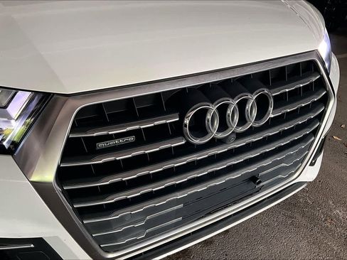 Used 2017 Audi Q7 3.0T Premium Plus image 29