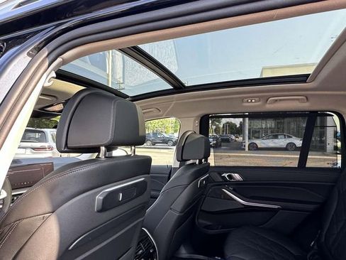 New 2026 BMW X7 xDrive40i w/ Premium Package AWD/4WD image 11