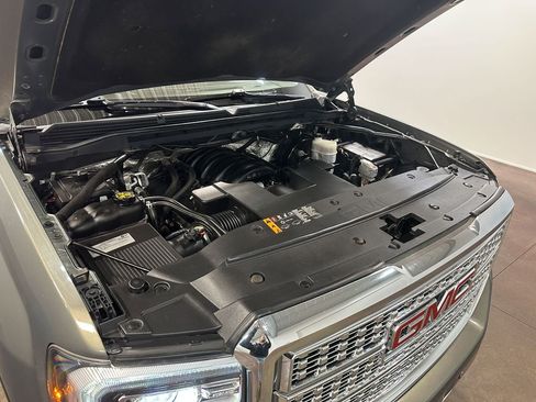 Used 2018 GMC Sierra 1500 Denali w/ Denali Ultimate Package image 19