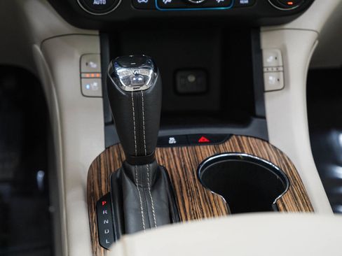 Used 2019 GMC Acadia Denali AWD/4WD image 21
