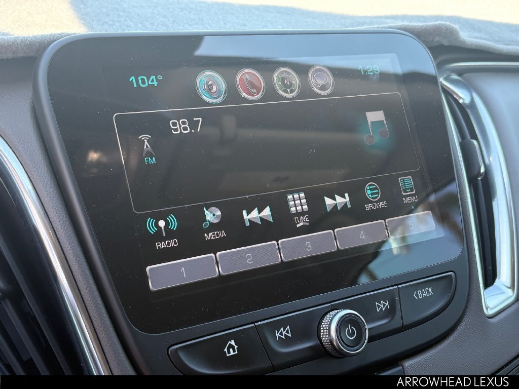 Used 2016 Chevrolet Malibu Premier w/ Driver Confidence Package II FWD image 26