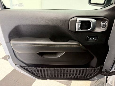 Used 2021 Jeep Wrangler Unlimited Sahara AWD/4WD image 21