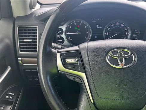 Used 2019 Toyota Land Cruiser AWD/4WD image 20