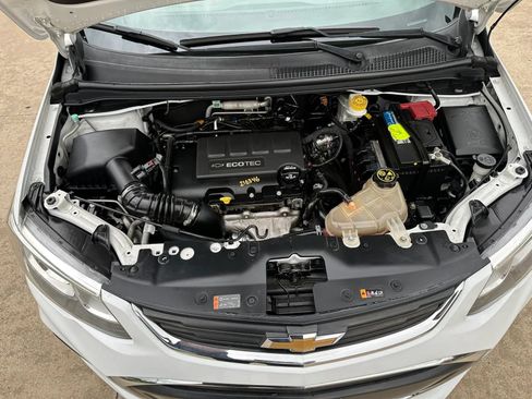 Used 2020 Chevrolet Sonic Premier FWD image 33
