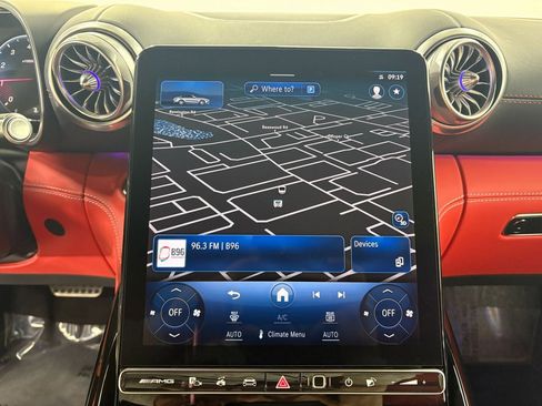 Used 2024 Mercedes-Benz SL 55 AMG 4MATIC image 19