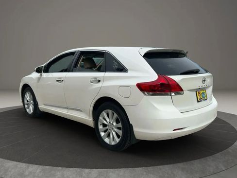 Used 2015 Toyota Venza XLE image 5