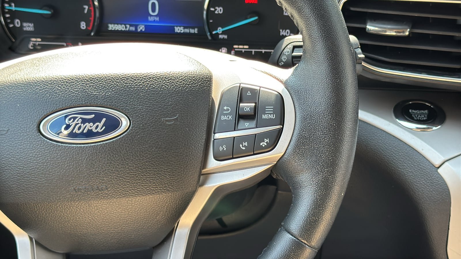 Used 2023 Ford Explorer XLT w/ Equipment Group 202A AWD/4WD image 23