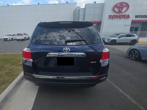 Used 2012 Toyota Highlander Limited w/ Tow Pkg AWD/4WD image 5