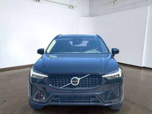 Used 2023 Volvo XC60 B5 Plus w/ Climate Package AWD/4WD image 2