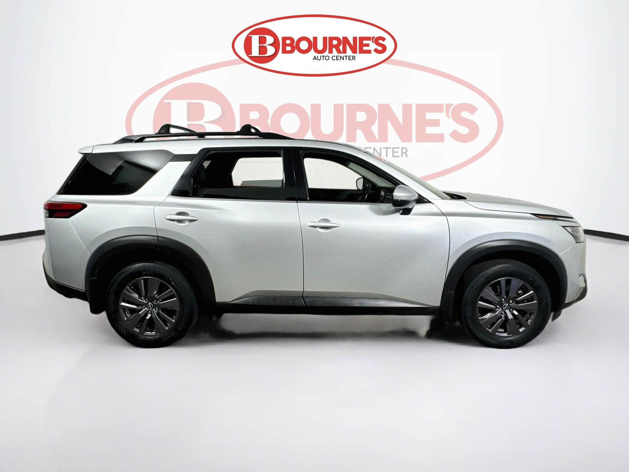 Used 2023 Nissan Pathfinder SV w/ SV Premium Package AWD/4WD image 12