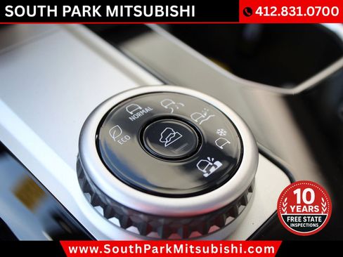 New 2026 Mitsubishi Outlander SE image 27