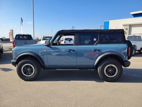 Used 2022 Ford Bronco Badlands w/ Sasquatch Package image 3