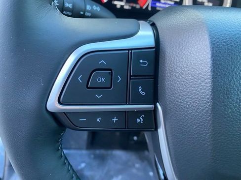 New 2026 Toyota Highlander XSE image 28