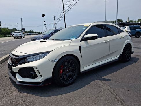 Used 2018 Honda Civic Type R image 3