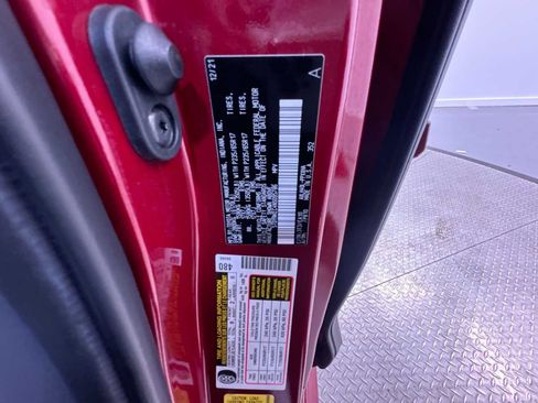 Used 2022 Toyota Sienna XLE image 43