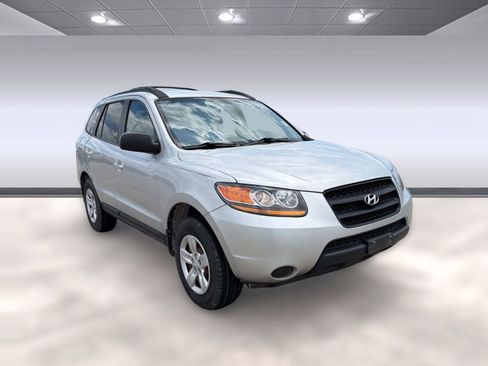 Used 2009 Hyundai Santa Fe GLS FWD image 4