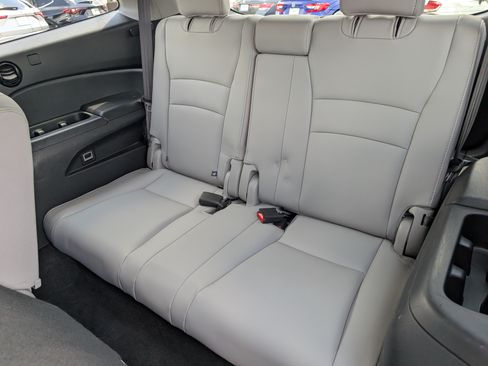 Used 2017 Honda Pilot EX-L image 12