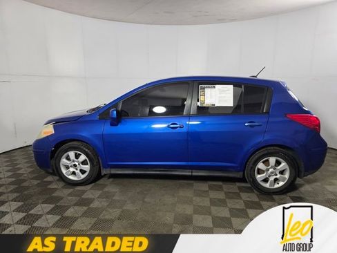 Used 2008 Nissan Versa Hatchback w/ Convenience Pkg FWD image 8