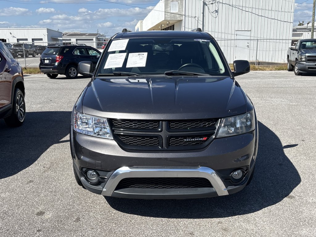 Used 2018 Dodge Journey Crossroad w/ Driver Convenience Group FWD image 2