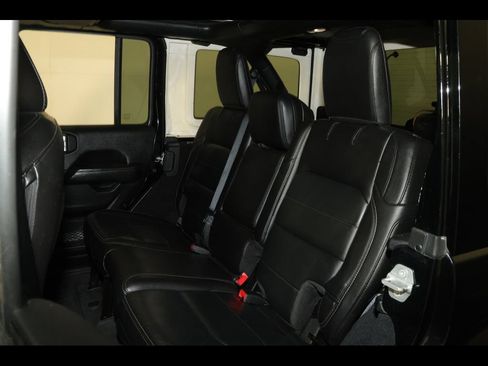 Used 2022 Jeep Wrangler Unlimited Sahara w/ LED Lighting Group AWD/4WD image 26