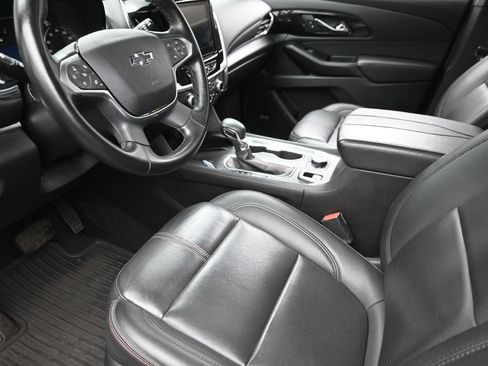 Used 2023 Chevrolet Traverse RS AWD/4WD image 19