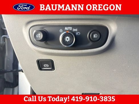 Used 2022 GMC Terrain SLT w/ LPO, Floor Liner Package FWD image 18