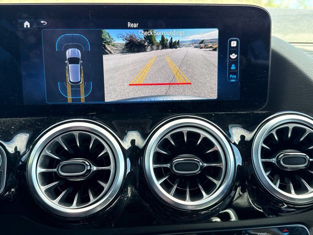 Used 2025 Mercedes-Benz GLA 250 4MATIC image 24
