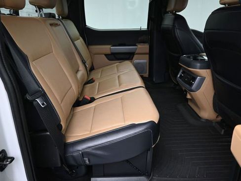 Used 2025 Ford F250 Lariat w/ Lariat Ultimate Package image 14