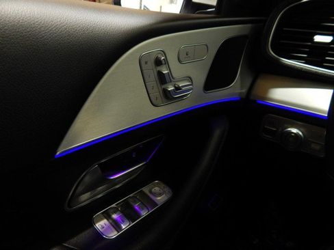 Used 2022 Mercedes-Benz GLE 350 4MATIC w/ AMG Line Exterior image 19