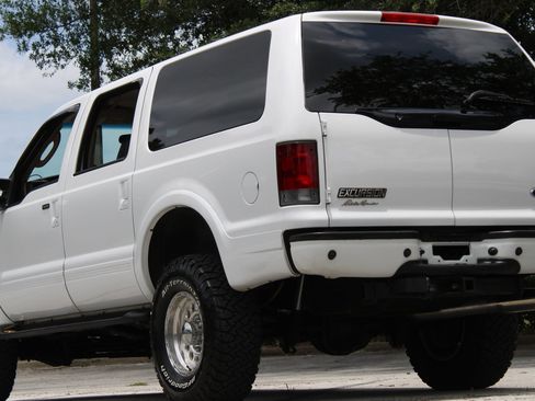 Used 2005 Ford Excursion Eddie Bauer AWD/4WD image 5