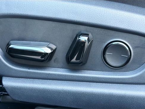 New 2025 Lexus ES 350 w/ Premium Package image 25