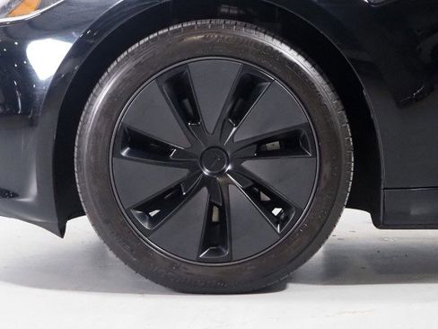 Used 2025 Tesla Model 3 AWD/4WD image 45