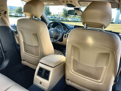 Used 2018 BMW 320i Sedan image 13