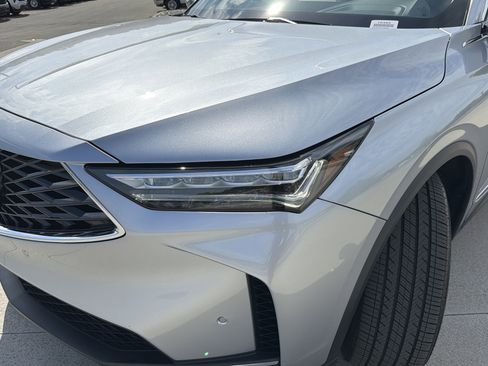 Certified 2026 Acura MDX FWD w/ Technology Package image 6