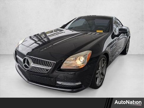 Used 2014 Mercedes-Benz SLK 250 image 1
