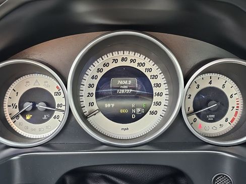 Used 2014 Mercedes-Benz E 350 Sedan image 39
