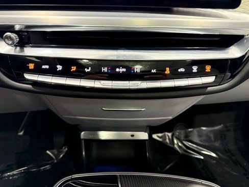 Used 2024 Cadillac Lyriq Sport image 35