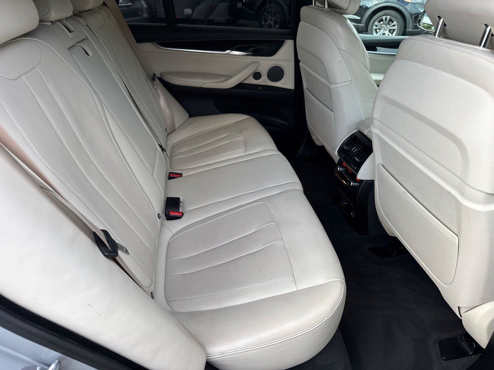 Used 2018 BMW X5 xDrive35i w/ M Sport Package AWD/4WD image 17