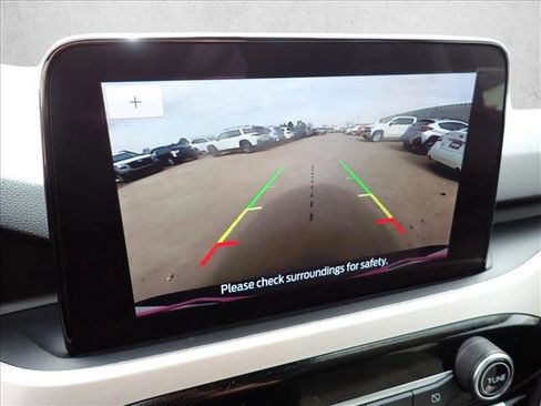 Used 2022 Ford Escape SE image 21