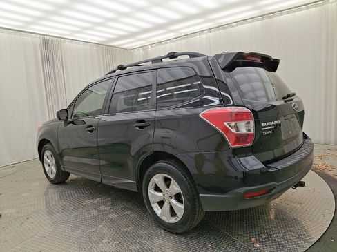 Used 2016 Subaru Forester 2.5i w/ Alloy Wheel Package image 6