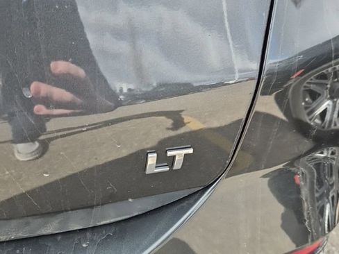 Used 2018 Chevrolet Equinox LT image 9